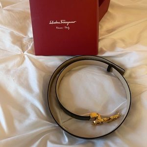 Reversible Salvatore Ferragamo belt (black or beige) gold buckle